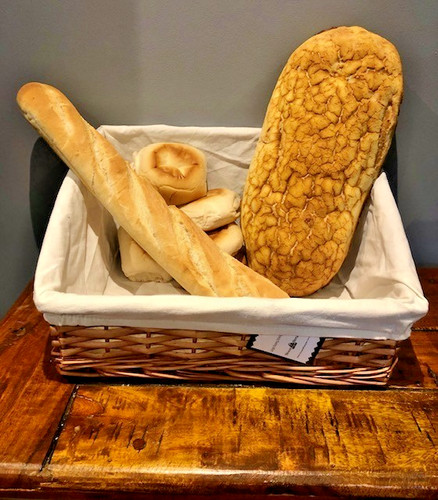 Hamper bread display sloped - display,